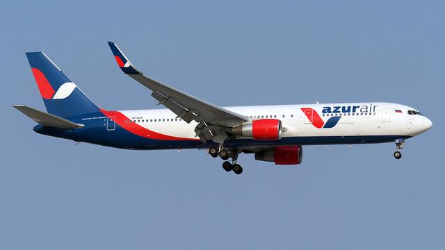 VP-BUX:Boeing 767-300:Azur Air